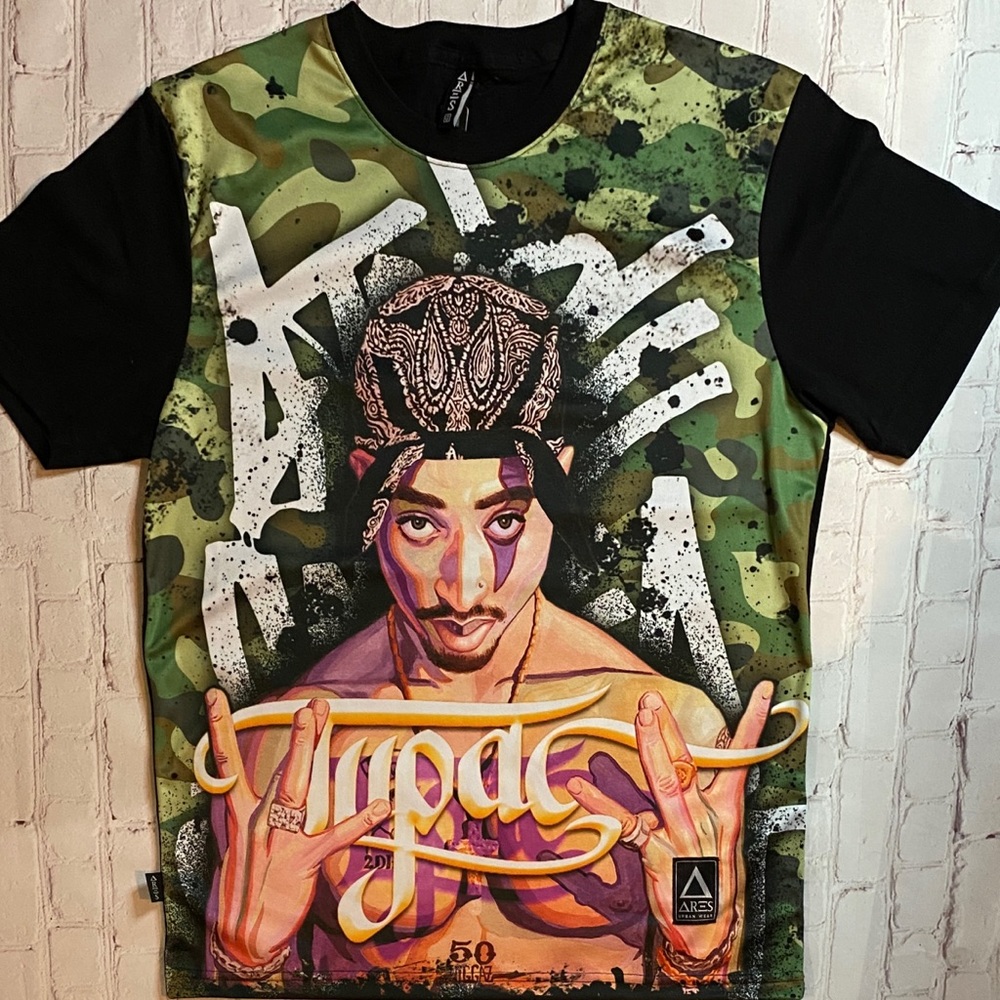 Tupac shirt